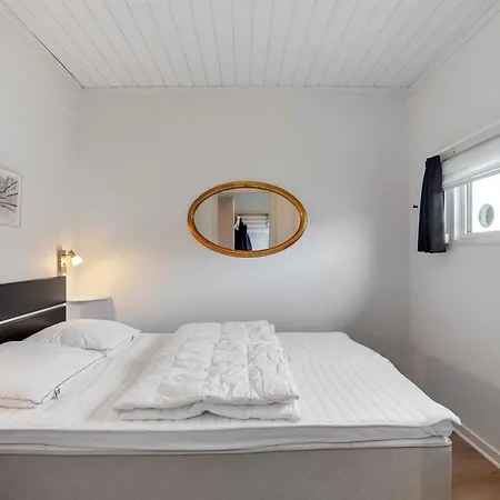 Lägenhet Elevus - 10m From The Sea By Interhome
